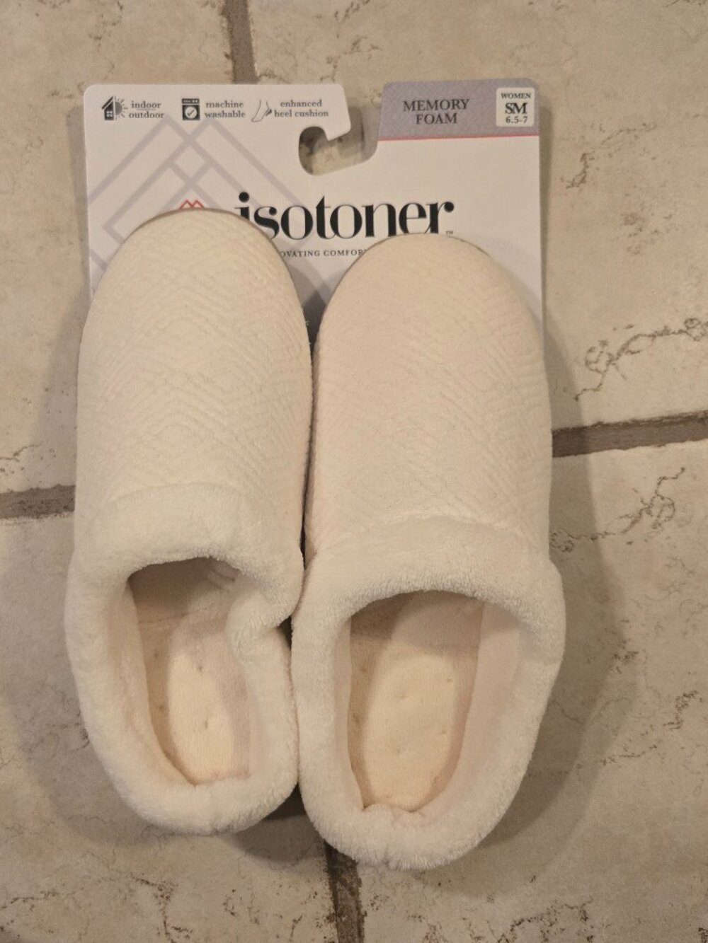 NEW Isotoner Memory Foam Slippers Pillow Step Cream Size Small 7-8